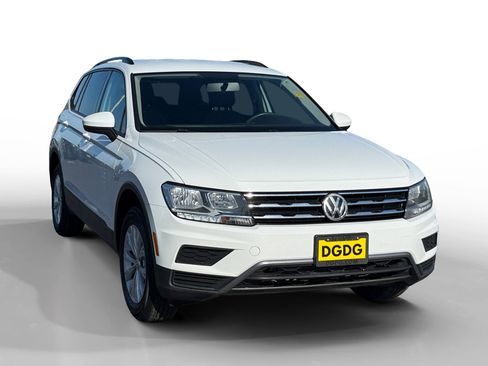 Used 2020 Volkswagen Tiguan S image 7