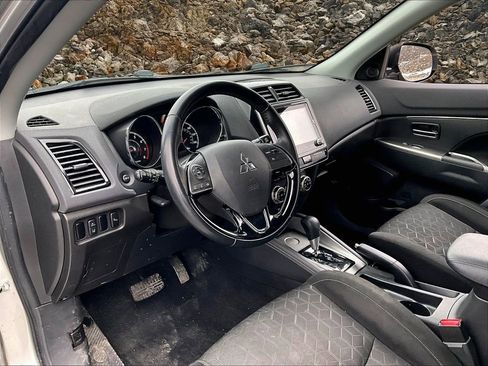 Used 2020 Mitsubishi Outlander Sport SE image 8