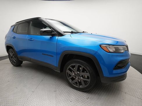 Used 2026 Jeep Compass Limited AWD/4WD image 36