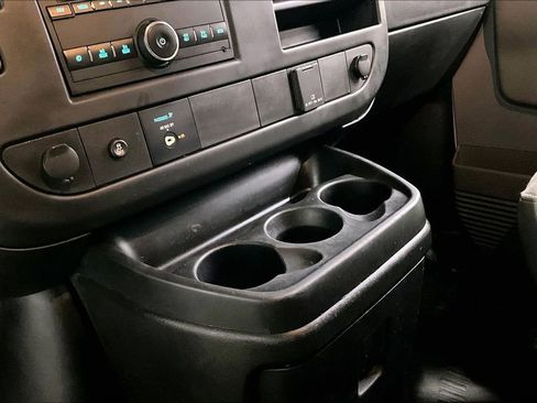 Used 2017 Chevrolet Express 2500 image 16
