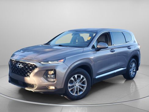 Used 2019 Hyundai Santa Fe SEL image 2