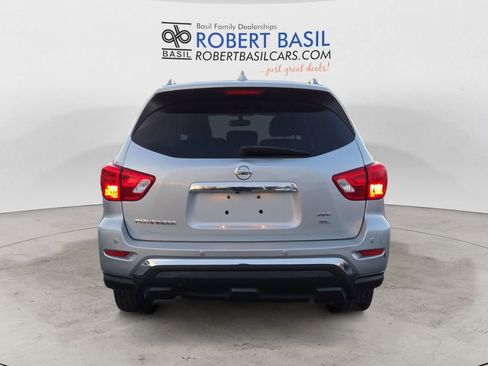 Used 2019 Nissan Pathfinder SL image 4