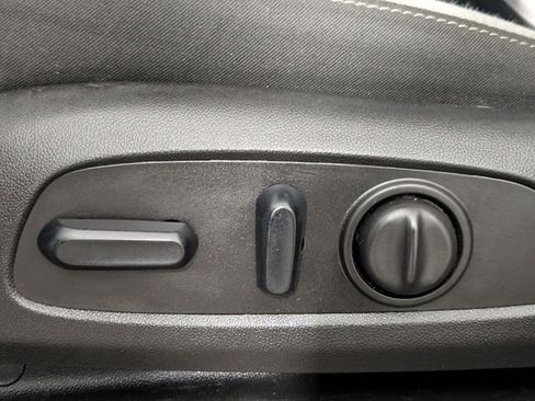 Used 2019 Chevrolet Equinox LS w/ LS Convenience Package image 13