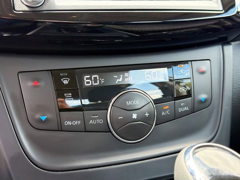 Used 2019 Nissan Sentra SV image 29