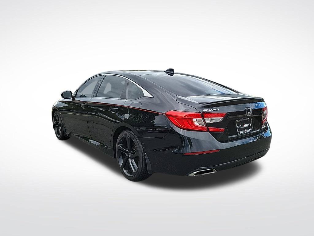 Used 2018 Honda Accord Sport image 3