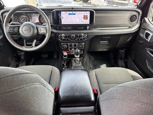 Used 2024 Jeep Wrangler Unlimited Rubicon w/ Safety Group AWD/4WD image 8