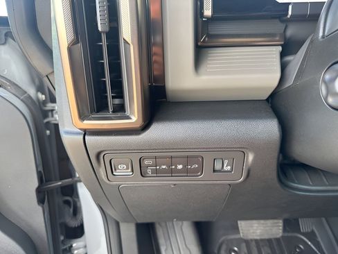 New 2025 GMC Hummer EV 2X image 26