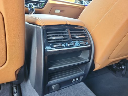 Used 2020 BMW 530i w/ Premium Package RWD image 17