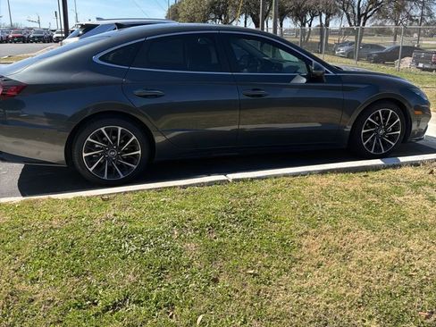 Used 2022 Hyundai Sonata Limited image 6