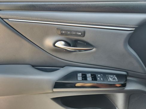 Certified 2023 Lexus ES 350 w/ Premium Package FWD image 19