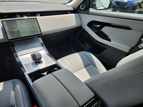 Certified 2025 Land Rover Range Rover Evoque S image 14