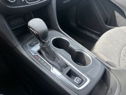 Used 2023 Chevrolet Equinox LT AWD/4WD image 18
