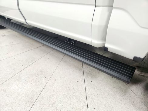 New 2025 Ford F150 Platinum w/ Equipment Group 702A High image 57