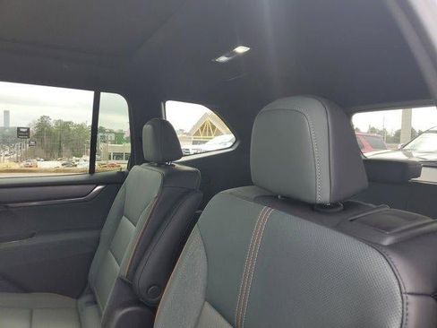 New 2026 GMC Acadia AT4 image 10