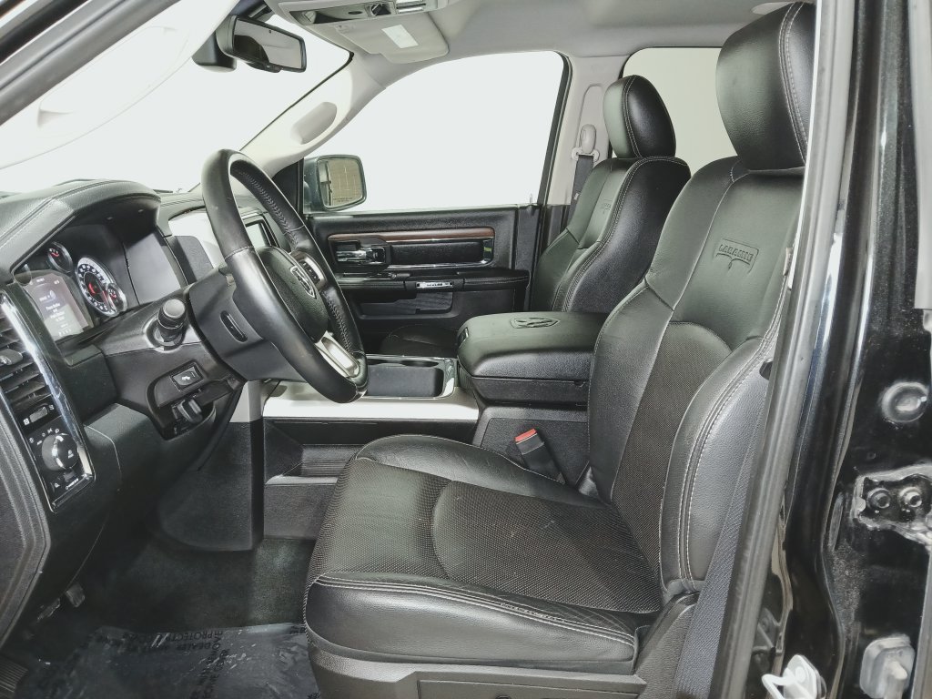 Used 2016 RAM 1500 Laramie w/ Convenience Group AWD/4WD image 9