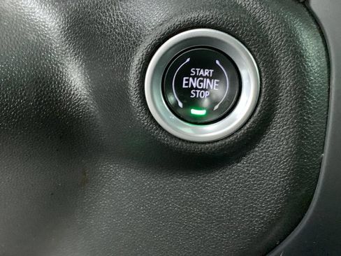 Used 2021 GMC Sierra 1500 Denali w/ Denali Ultimate Package AWD/4WD image 17