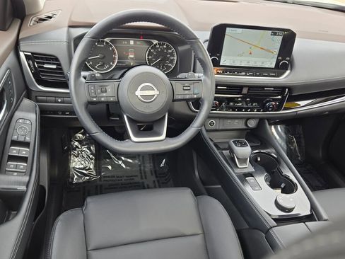 Used 2023 Nissan Rogue SL w/ SL Premium Package AWD/4WD image 18
