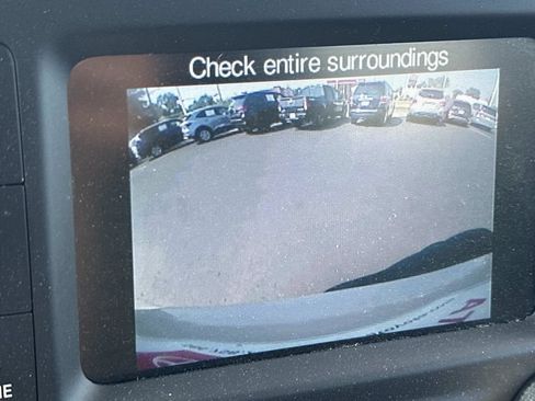 Used 2015 Jeep Renegade Latitude AWD/4WD image 27