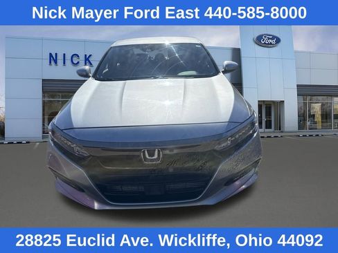 Used 2018 Honda Accord Sport image 2