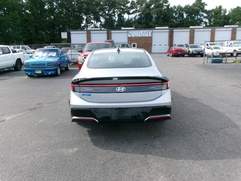 Used 2025 Hyundai Sonata SEL FWD image 7