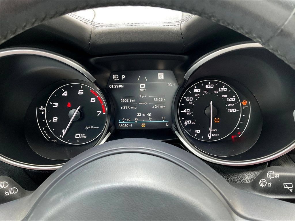 Used 2023 Alfa Romeo Stelvio Veloce AWD/4WD image 13