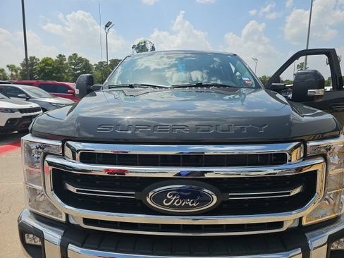 Used 2021 Ford F250 Lariat w/ Lariat Value Package AWD/4WD image 11