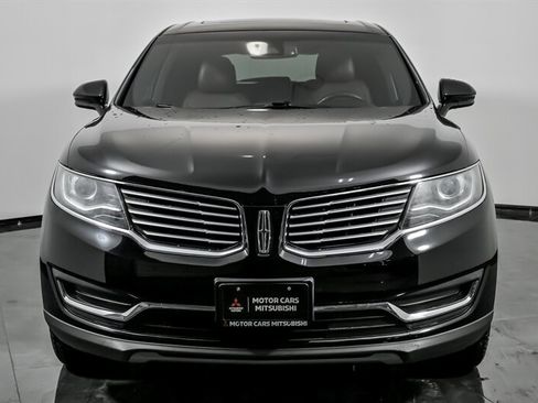 Used 2017 Lincoln MKX Reserve w/ Lincoln MKX Climate Package image 4