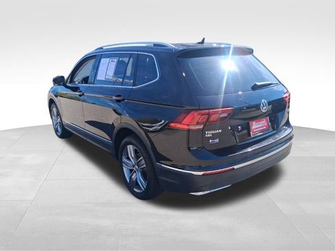 Used 2021 Volkswagen Tiguan SEL AWD/4WD image 3