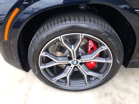 New 2026 BMW X6 xDrive40i w/ Premium Package image 11