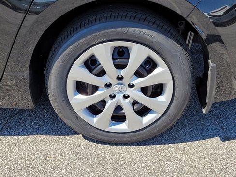 Used 2025 Toyota Corolla LE image 10