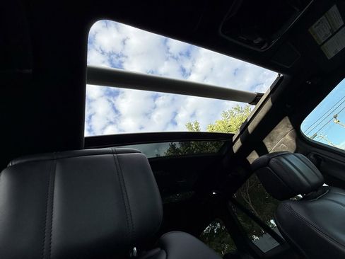 Used 2019 Land Rover Range Rover Autobiography image 20