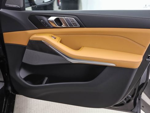 Used 2026 BMW X7 xDrive40i image 34