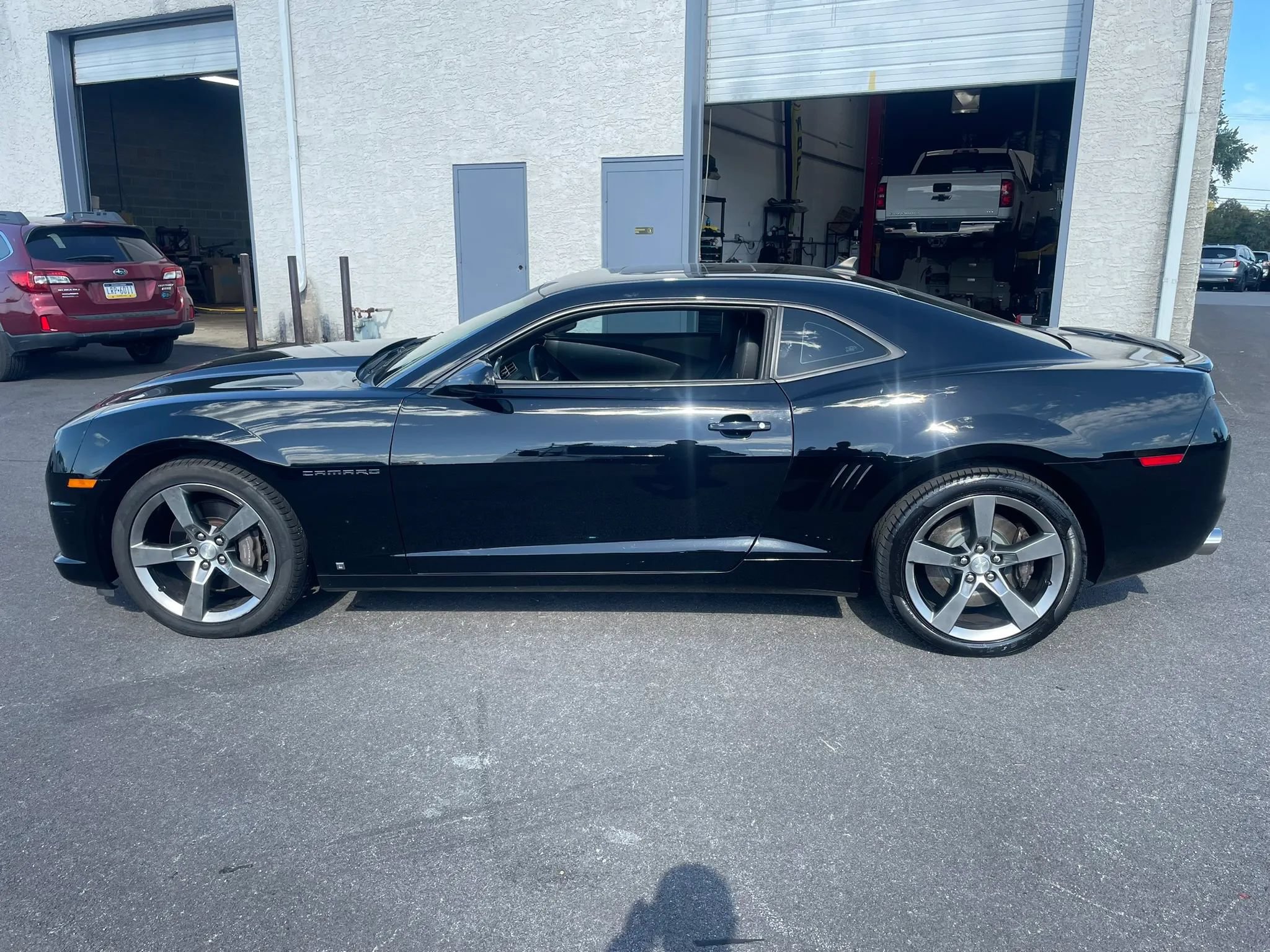Used 2010 Chevrolet Camaro SS w/ RS Package RWD image 9