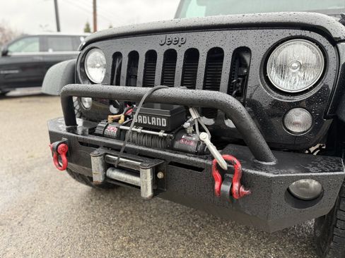 Used 2018 Jeep Wrangler Willys Wheeler image 10