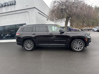 Used 2023 Jeep Grand Cherokee L Summit video 2