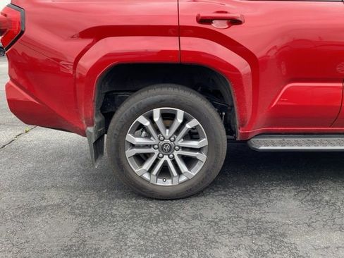 Used 2026 Toyota 4Runner Limited AWD/4WD image 9