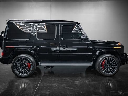 Used 2025 Mercedes-Benz G 63 AMG AMG G 63 image 24