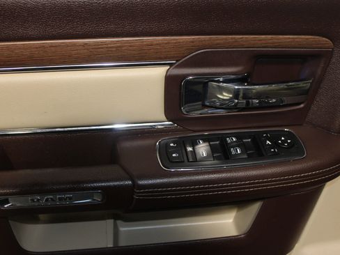 Used 2013 RAM 1500 Laramie image 8