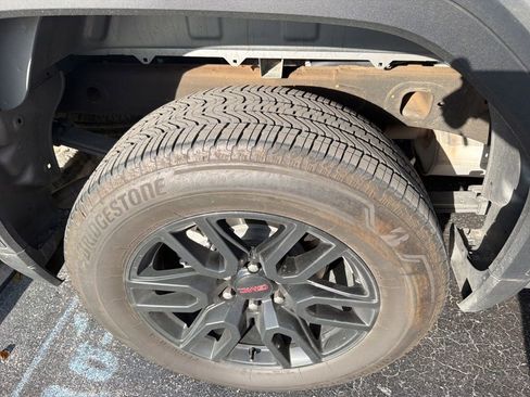 Used 2025 GMC Sierra 1500 Elevation AWD/4WD image 13