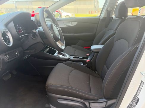 Used 2024 Kia Forte LXS FWD image 19