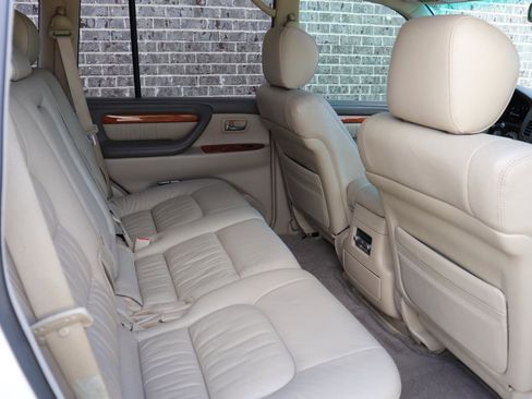 Used 2007 Lexus LX 470 4WD image 31