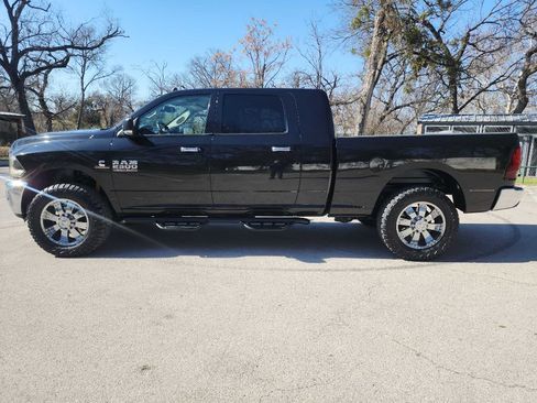 Used 2018 RAM 2500 SLT w/ Luxury Group image 4