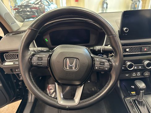 Used 2022 Honda Civic Touring image 30