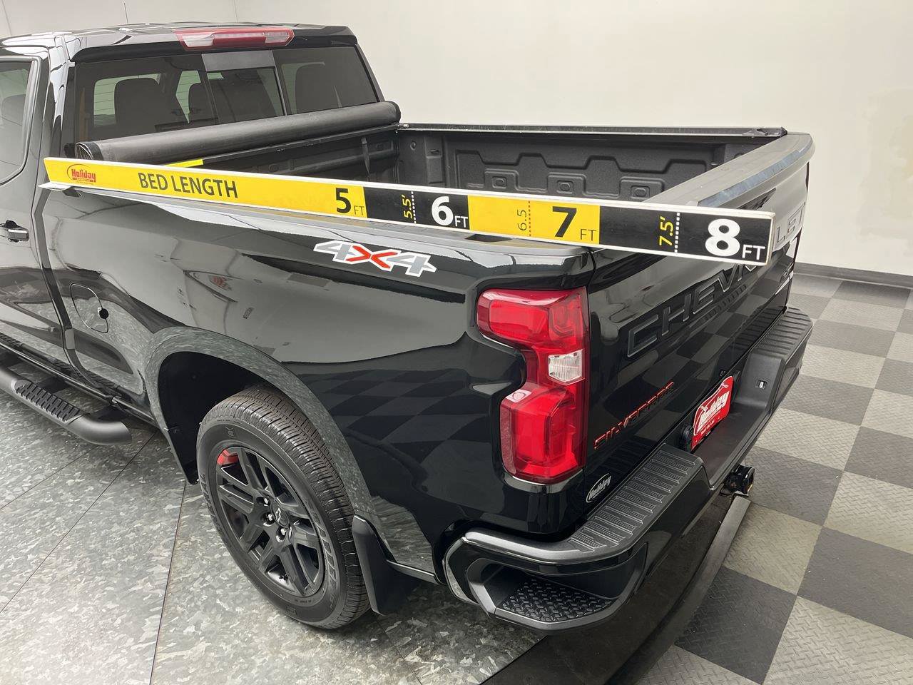 Certified 2024 Chevrolet Silverado 1500 RST w/ Redline Edition AWD/4WD image 4