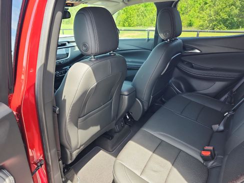 Certified 2023 Buick Encore GX Essence w/ Experience Buick Package image 11