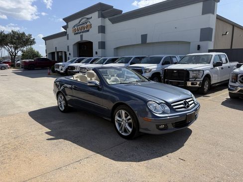 Used 2007 Mercedes-Benz CLK 350 Cabriolet image 4