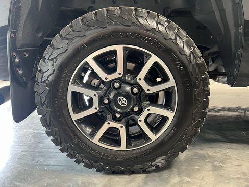 Used 2016 Toyota Tundra SR5 image 14