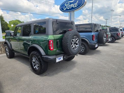 New 2025 Ford Bronco Badlands image 3
