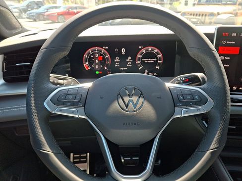 New 2026 Volkswagen Tiguan SE R-Line AWD/4WD image 14
