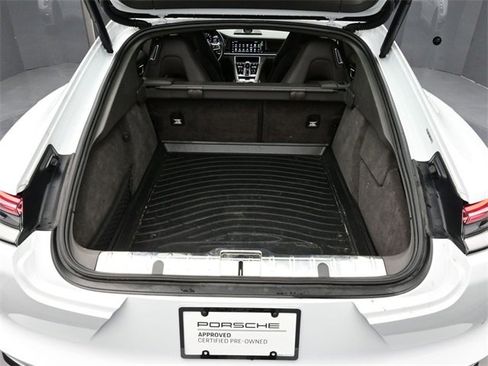 Used 2023 Porsche Panamera 4 image 16